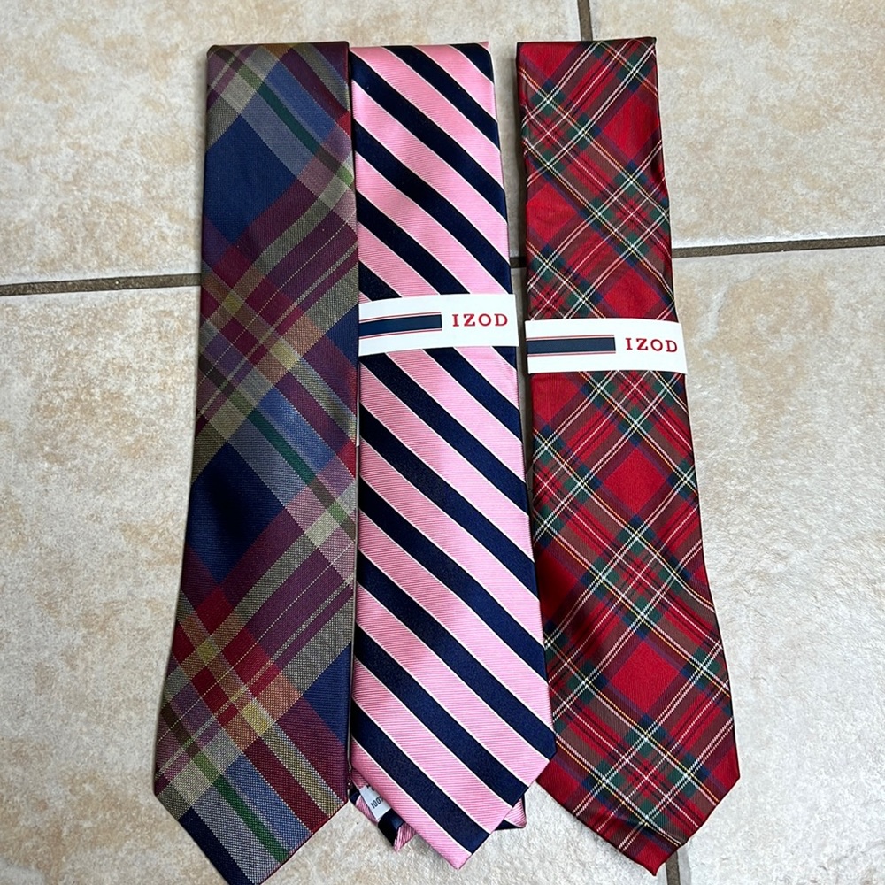 Izod ties lot